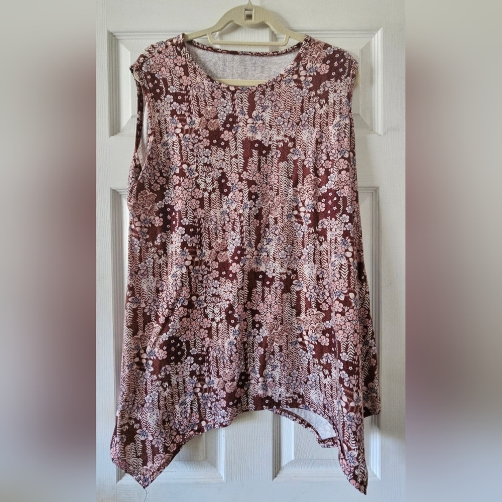 Floral Patterned Sleeveless Tank Top